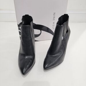 🆕️ Nine West Black Leather Ankle Heel Boots Sz 8